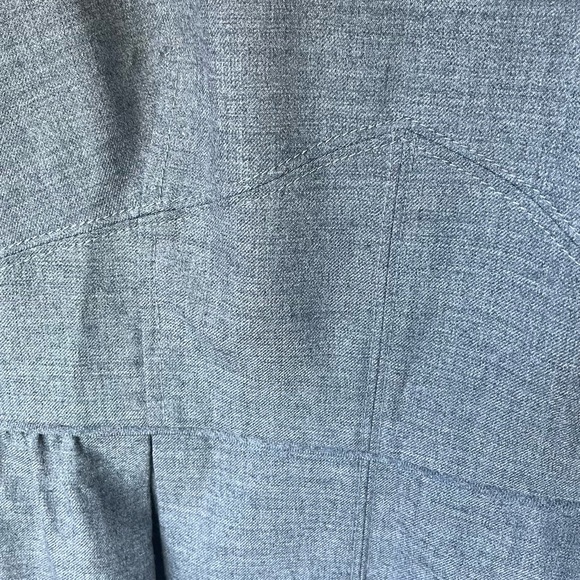 JCrew Women’s Sleeveless, crew neck, fitted bodice, back zipper, pockets, wool - Picture 6 of 6